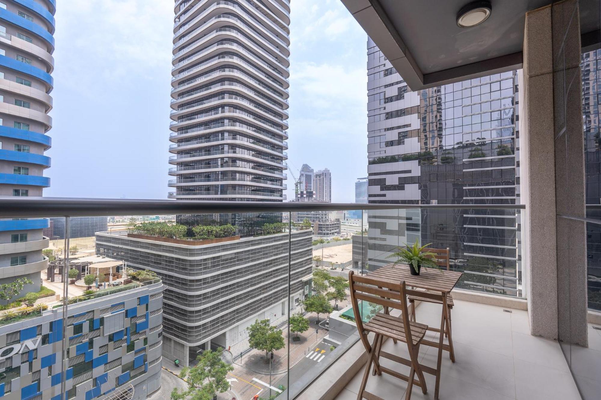 Heaven Crest Holiday Homes: Downtown Suites Near Dubai Mall & Burj Khalifa Exterior photo
